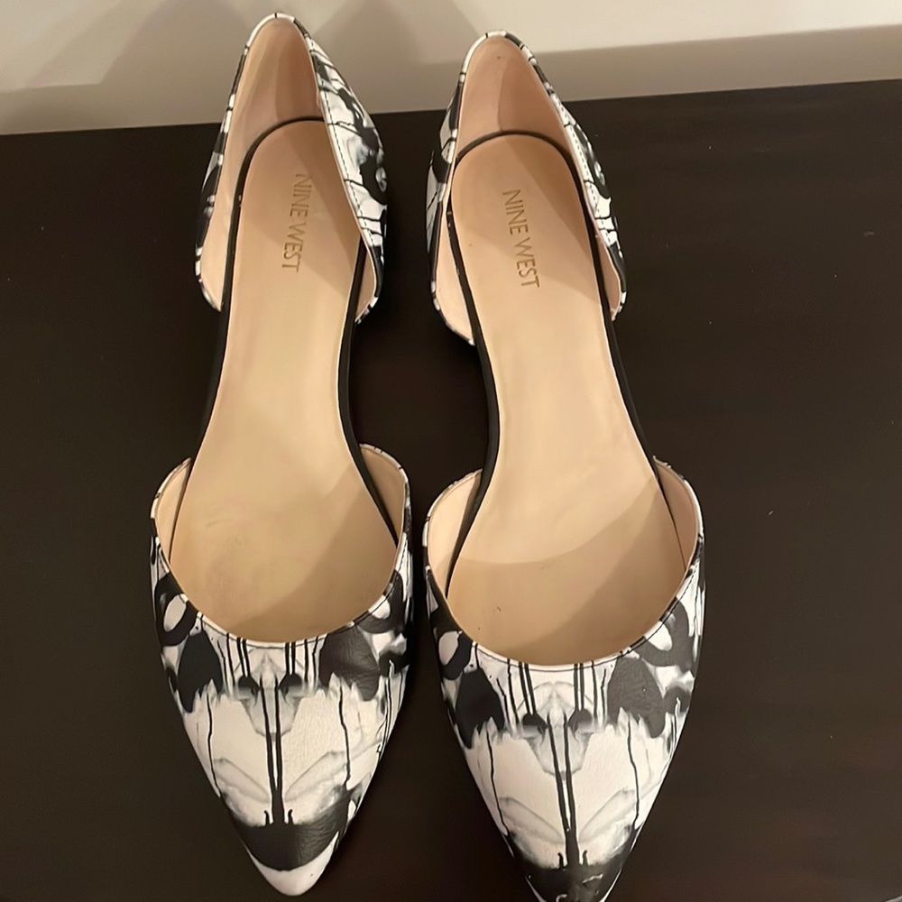 Nine West Black and White Pointed Toe D'Orsay Flats